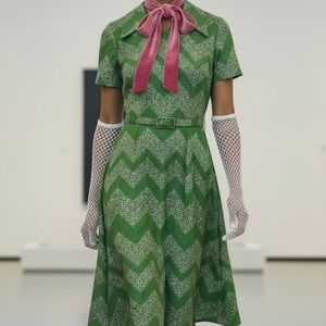 Vintage 70s Chevron Midi Dress Dagger Collar Green Geometric Belted Mod Size S